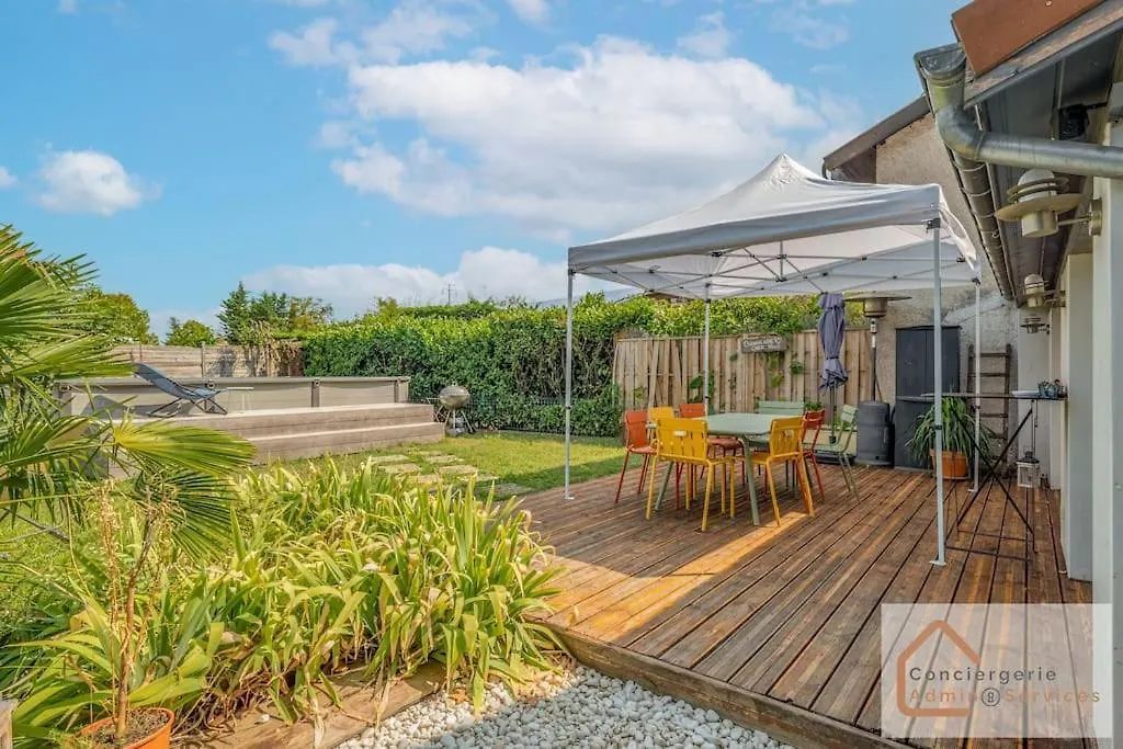 Maison A Lyon Parilly Avec Piscine, Jardin, Parking Prive & Proche Eurexpo Vénissieux 0*,  フランス